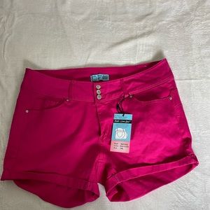 Women’s short shorts